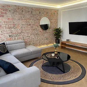 Prestige 5 Apartment